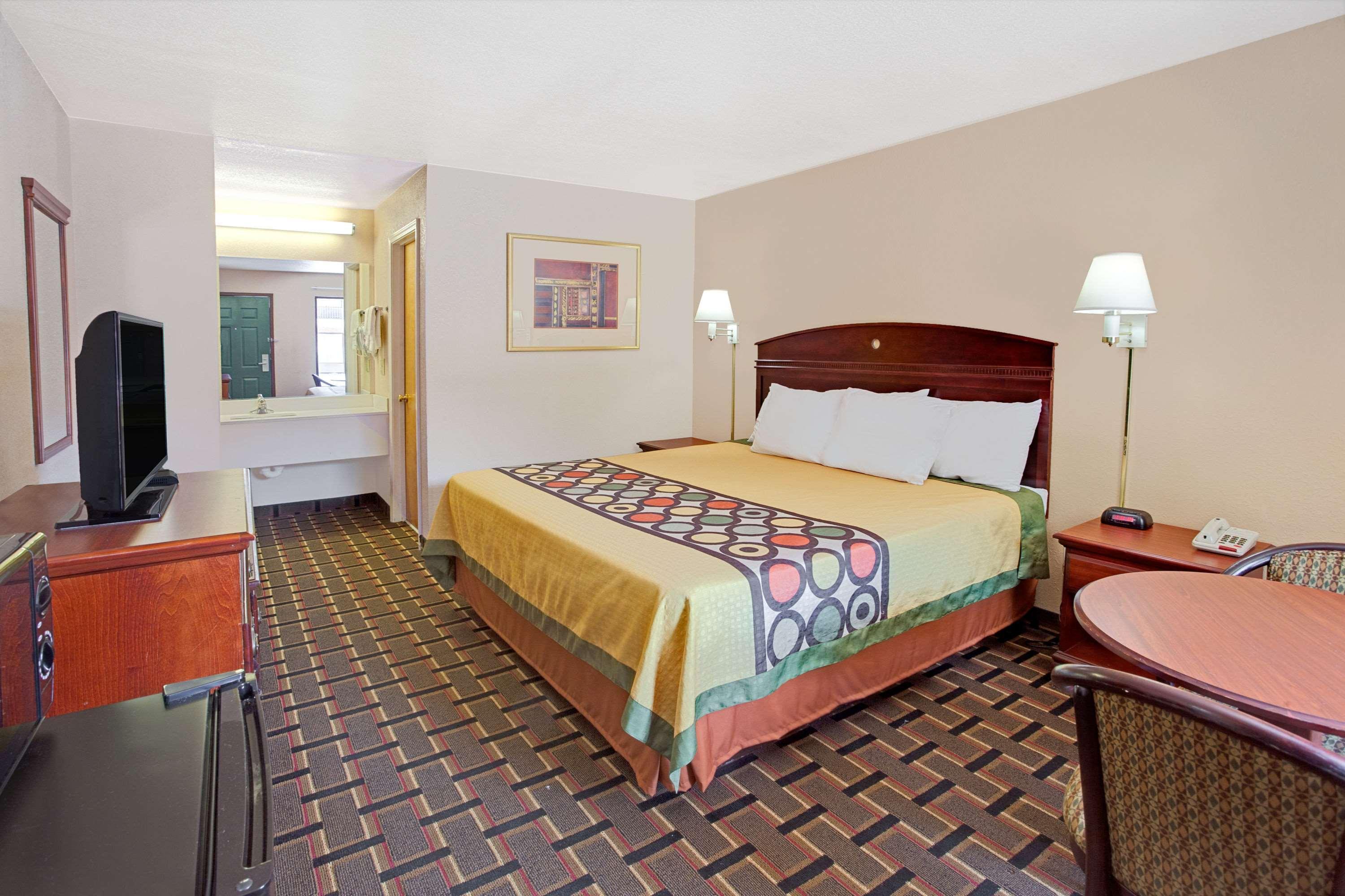 Super 8 By Wyndham Acworth/Atlanta Area Hotel Exterior photo
